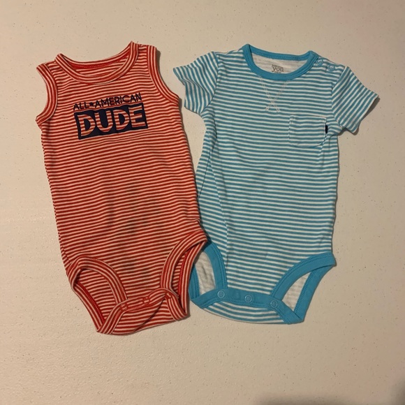 Carter’s 5 item 6m bundle - Picture 4 of 8